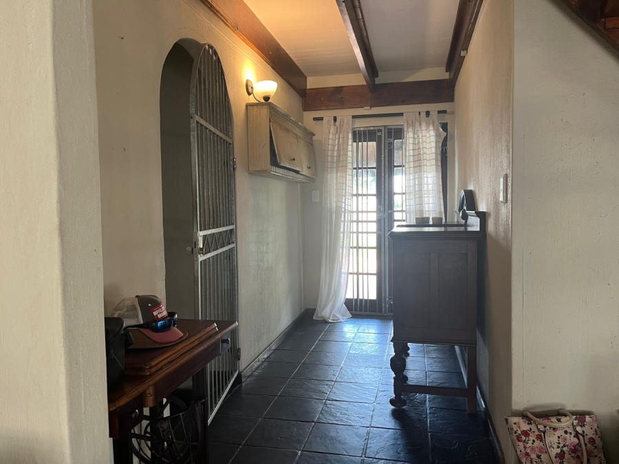 4 Bedroom Property for Sale in Meer En See KwaZulu-Natal