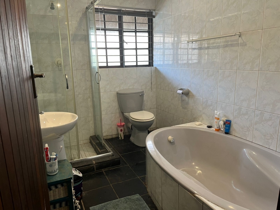 4 Bedroom Property for Sale in Meer En See KwaZulu-Natal