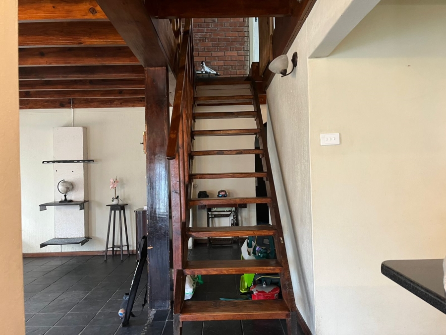 4 Bedroom Property for Sale in Meer En See KwaZulu-Natal