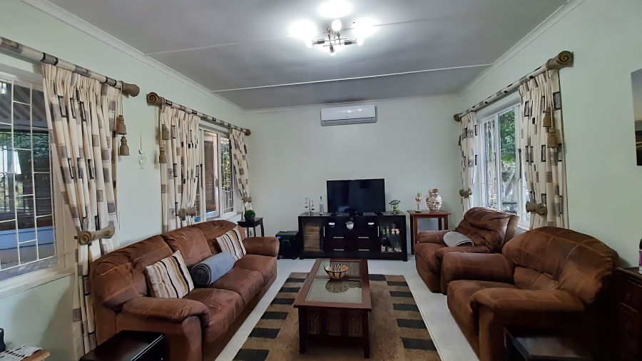4 Bedroom Property for Sale in Deepdale KwaZulu-Natal