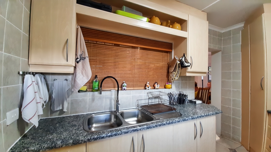 4 Bedroom Property for Sale in Deepdale KwaZulu-Natal