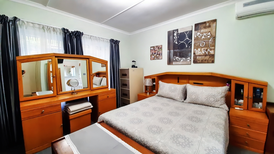 4 Bedroom Property for Sale in Deepdale KwaZulu-Natal