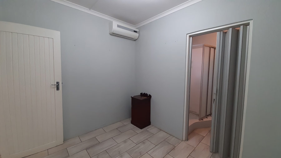 4 Bedroom Property for Sale in Deepdale KwaZulu-Natal