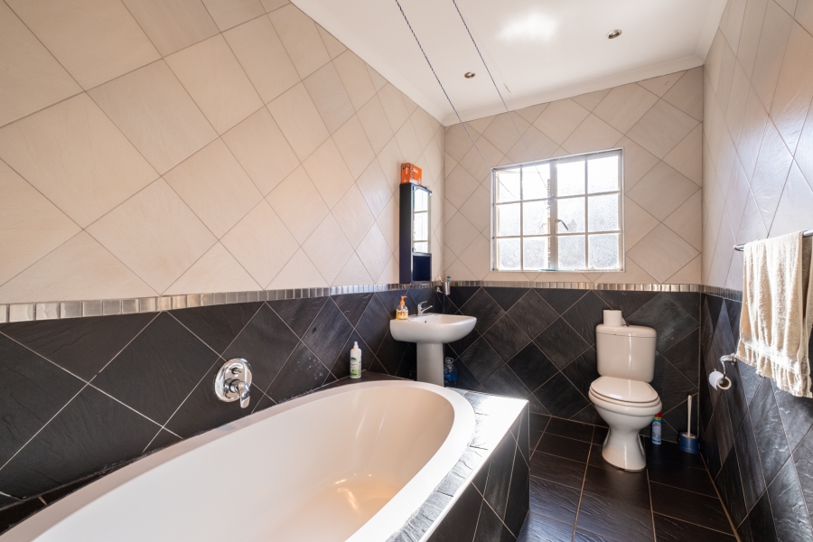 3 Bedroom Property for Sale in Howick West KwaZulu-Natal