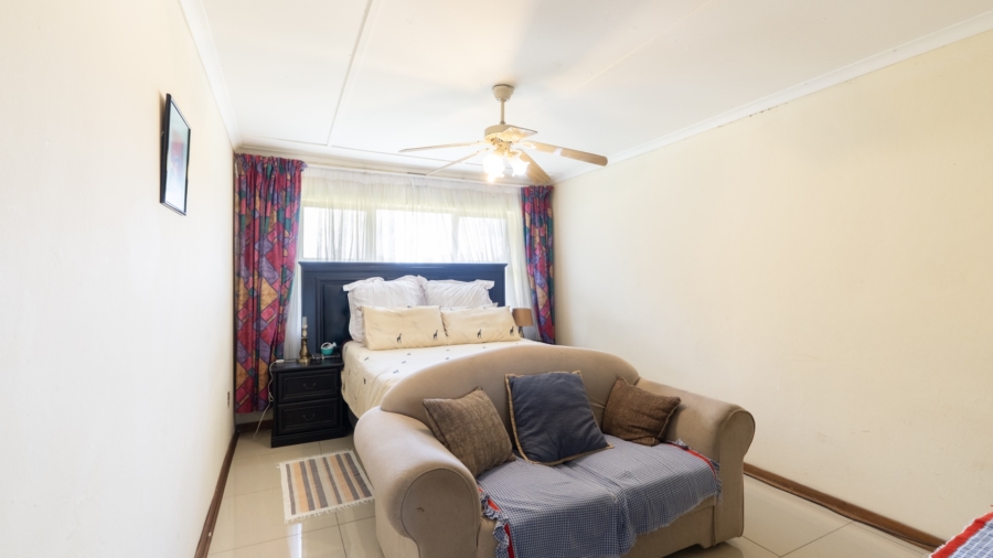 3 Bedroom Property for Sale in Greendale KwaZulu-Natal