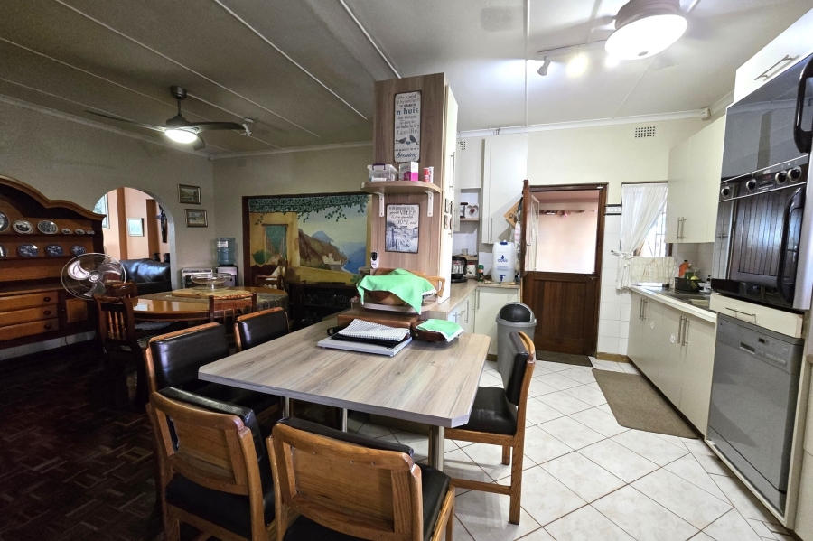 4 Bedroom Property for Sale in Meer En See KwaZulu-Natal