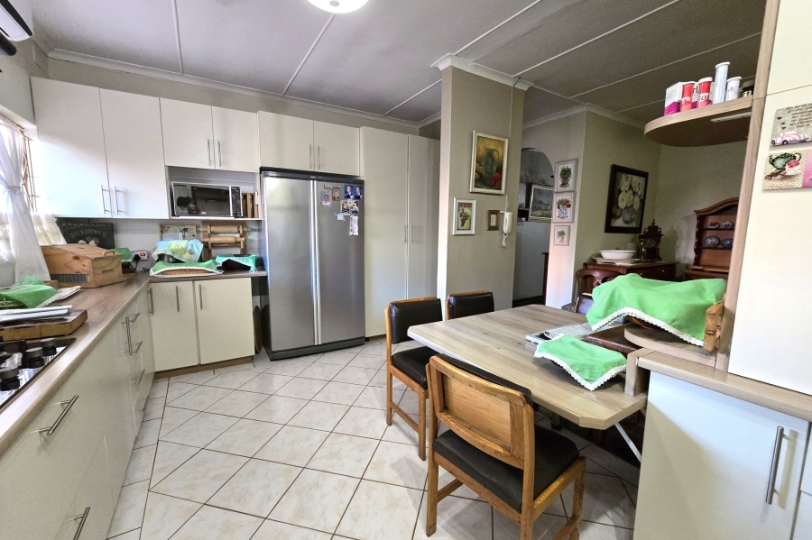 4 Bedroom Property for Sale in Meer En See KwaZulu-Natal