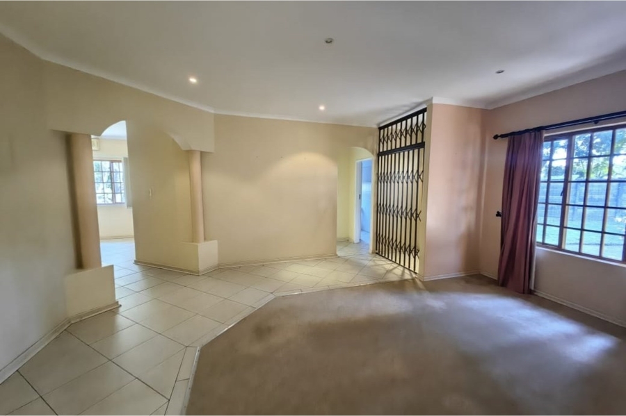 4 Bedroom Property for Sale in Meer En See KwaZulu-Natal