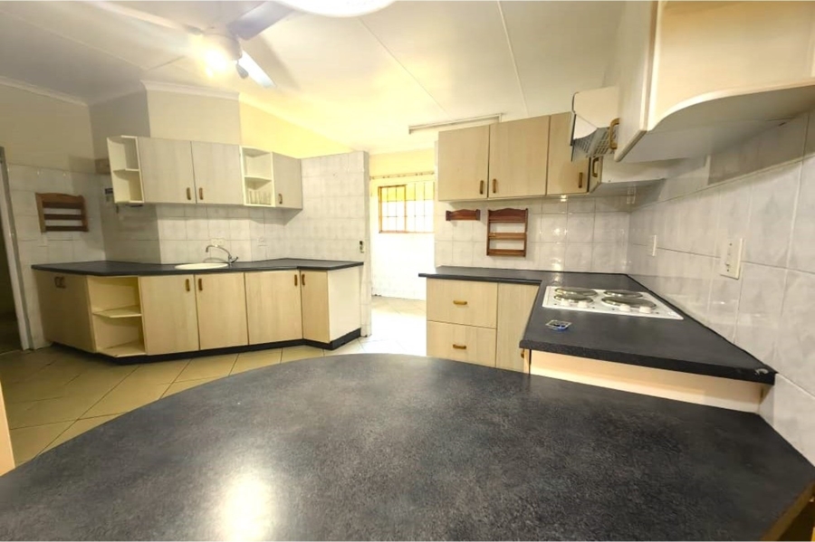 4 Bedroom Property for Sale in Meer En See KwaZulu-Natal