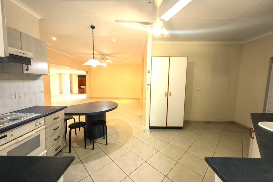 4 Bedroom Property for Sale in Meer En See KwaZulu-Natal