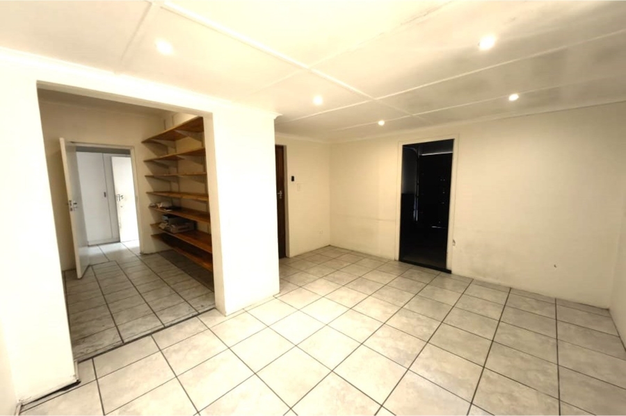 4 Bedroom Property for Sale in Meer En See KwaZulu-Natal