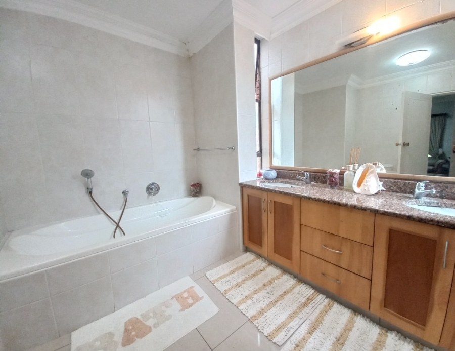 3 Bedroom Property for Sale in Umhlanga KwaZulu-Natal