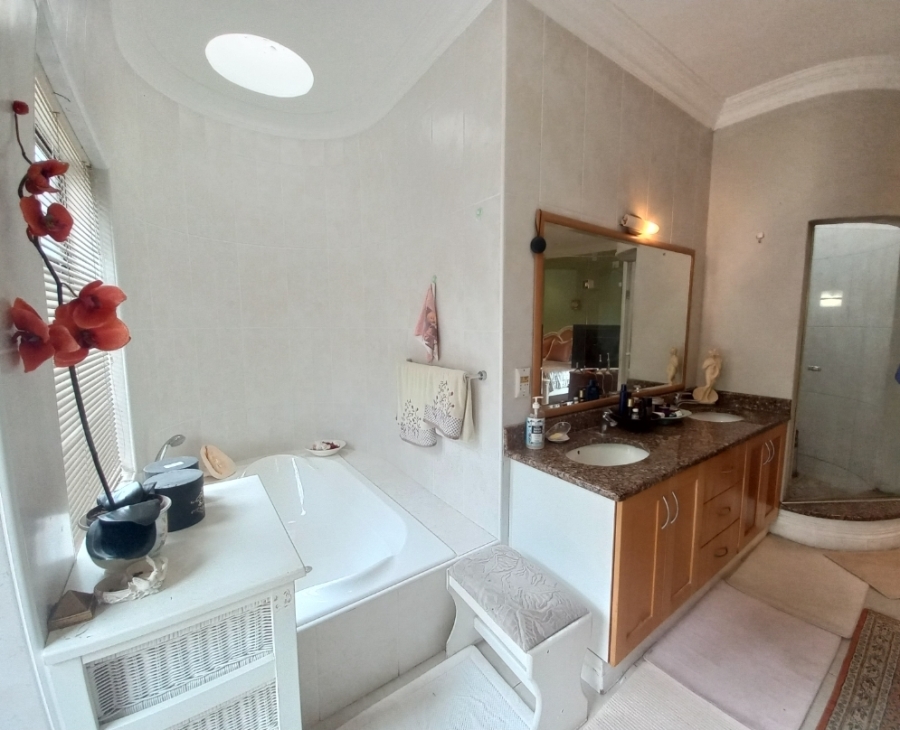 3 Bedroom Property for Sale in Umhlanga KwaZulu-Natal