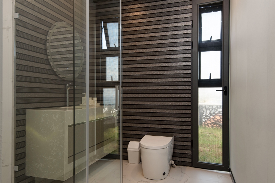 7 Bedroom Property for Sale in Shakas Rock KwaZulu-Natal