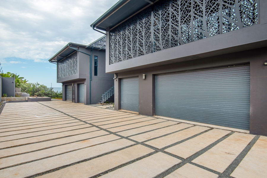 7 Bedroom Property for Sale in Shakas Rock KwaZulu-Natal