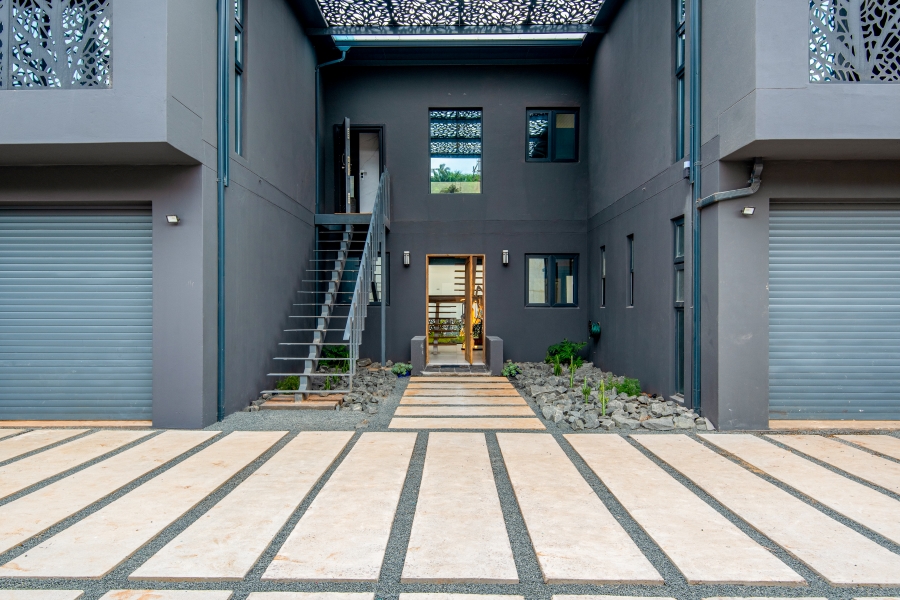 7 Bedroom Property for Sale in Shakas Rock KwaZulu-Natal
