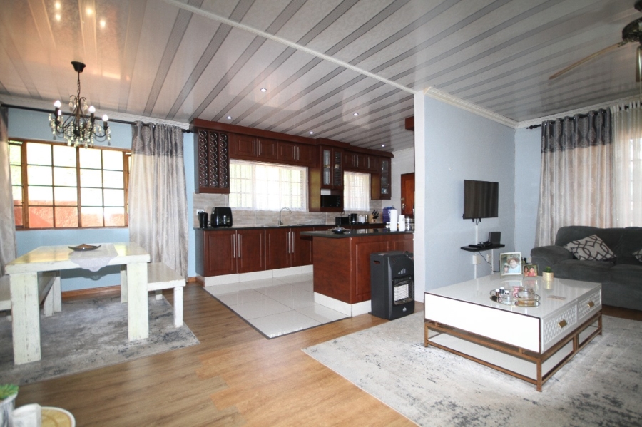 3 Bedroom Property for Sale in Amanzimtoti KwaZulu-Natal