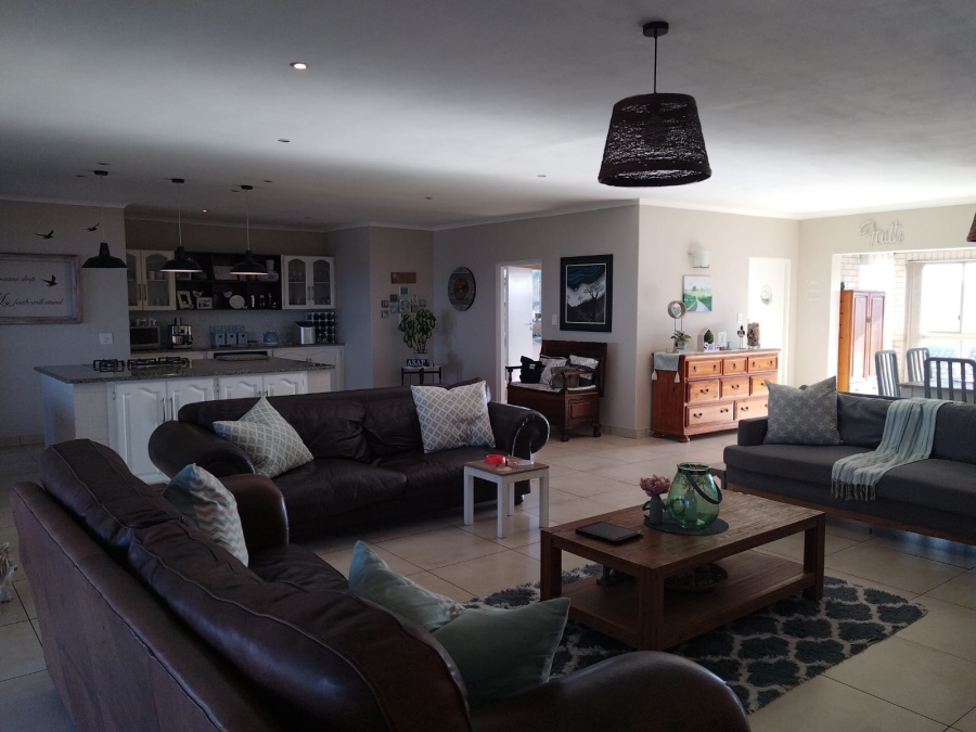 5 Bedroom Property for Sale in Bluff KwaZulu-Natal