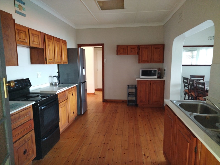 5 Bedroom Property for Sale in Bluff KwaZulu-Natal
