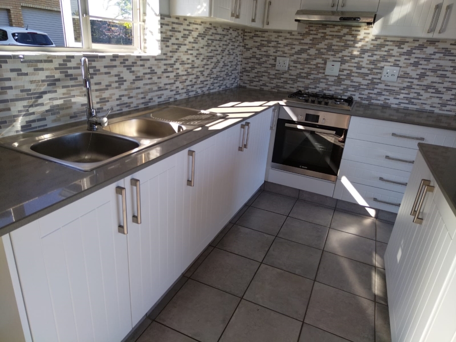 5 Bedroom Property for Sale in Bluff KwaZulu-Natal