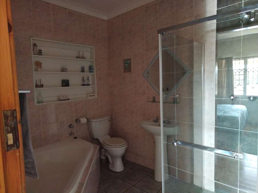 5 Bedroom Property for Sale in Bluff KwaZulu-Natal
