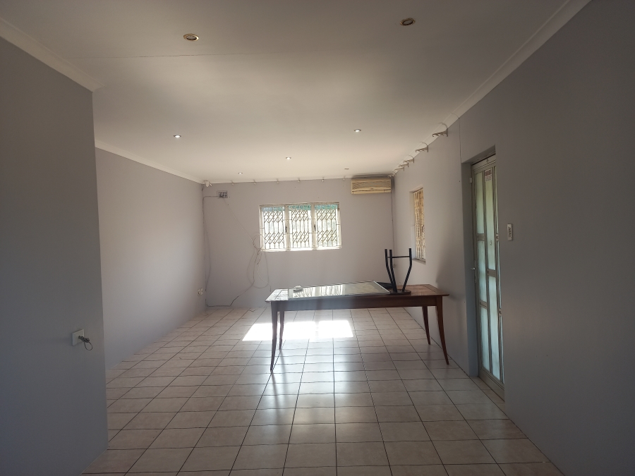 To Let 3 Bedroom Property for Rent in Avoca Hills KwaZulu-Natal