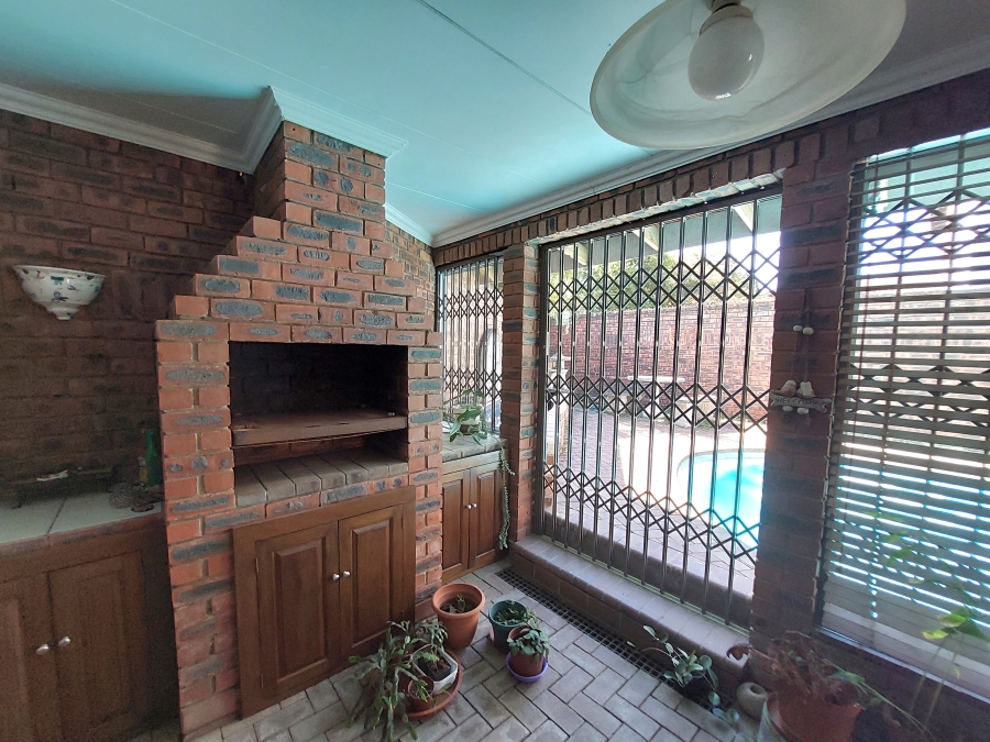 3 Bedroom Property for Sale in Hayfields KwaZulu-Natal