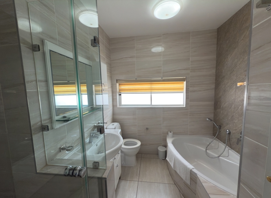 4 Bedroom Property for Sale in Umhlanga KwaZulu-Natal
