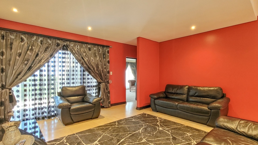 5 Bedroom Property for Sale in Sheffield Beach KwaZulu-Natal