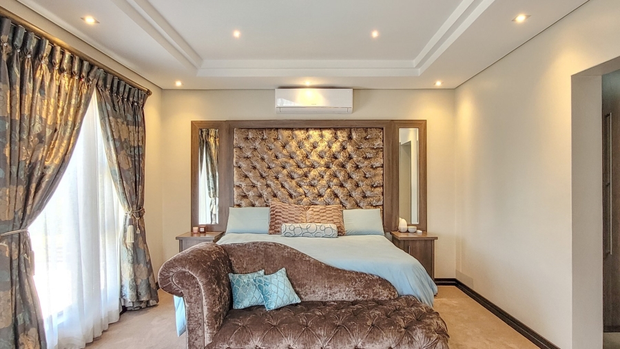 5 Bedroom Property for Sale in Sheffield Beach KwaZulu-Natal
