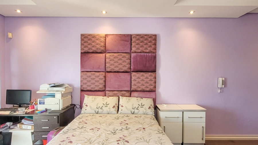5 Bedroom Property for Sale in Sheffield Beach KwaZulu-Natal