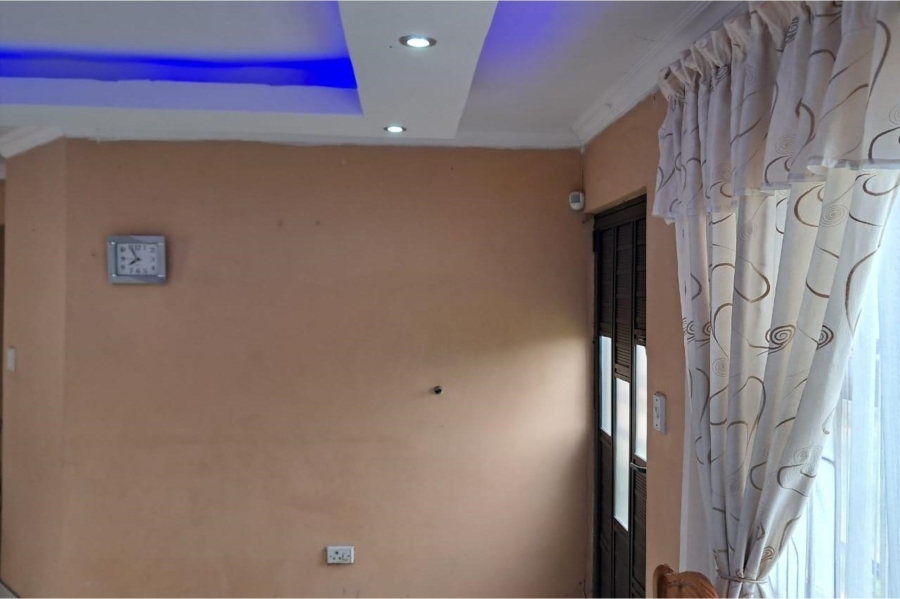 To Let 2 Bedroom Property for Rent in Orient Hills KwaZulu-Natal