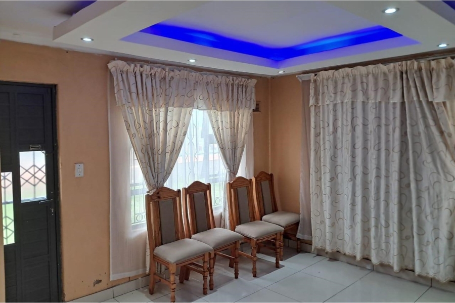 To Let 2 Bedroom Property for Rent in Orient Hills KwaZulu-Natal