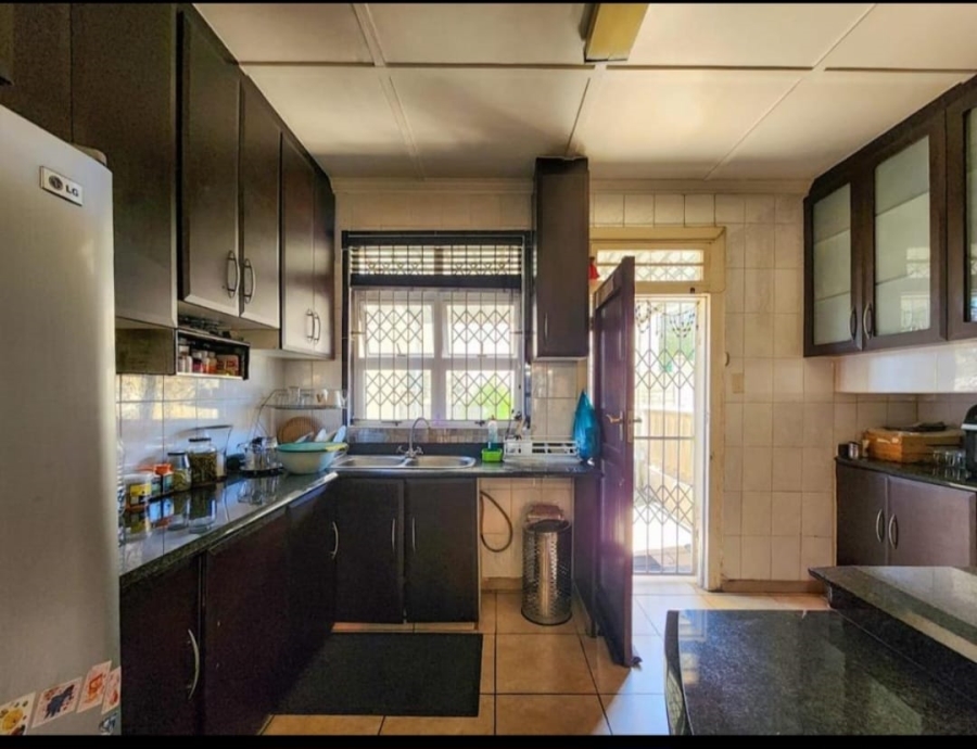 5 Bedroom Property for Sale in Umbilo KwaZulu-Natal