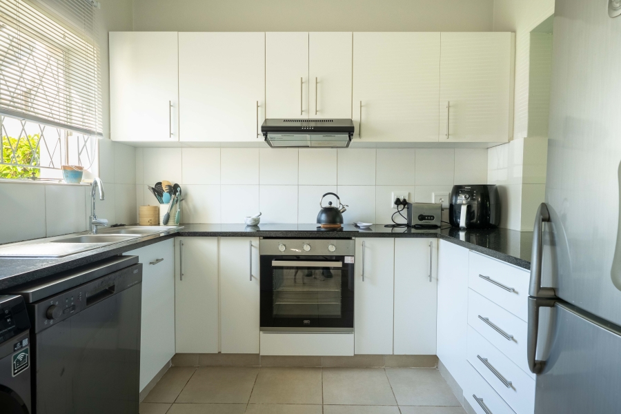 2 Bedroom Property for Sale in Kloof KwaZulu-Natal