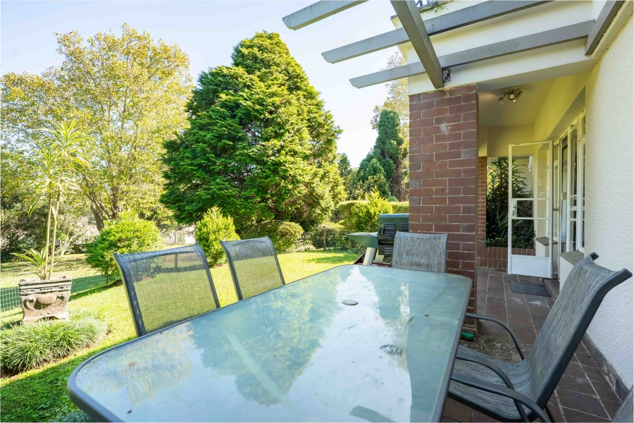 2 Bedroom Property for Sale in Kloof KwaZulu-Natal
