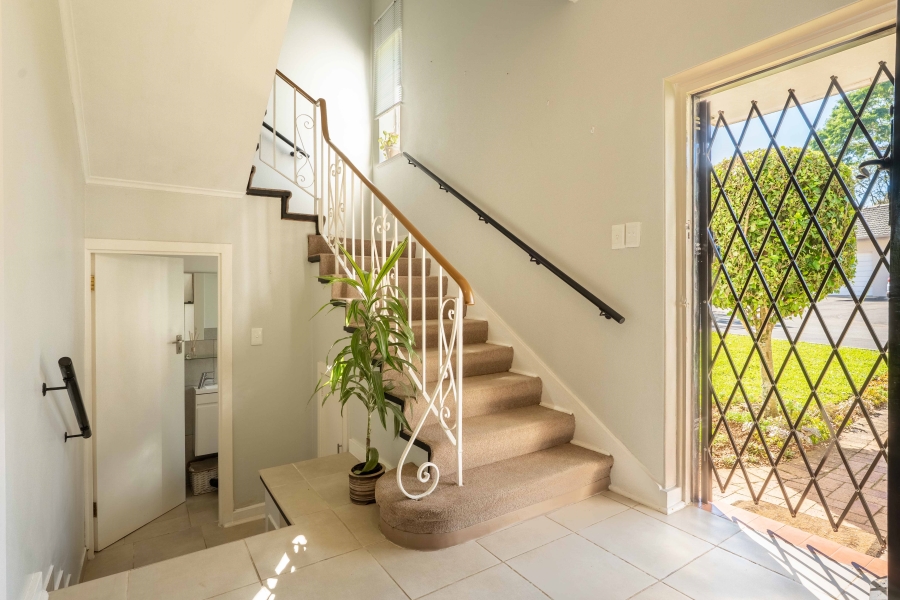 2 Bedroom Property for Sale in Kloof KwaZulu-Natal