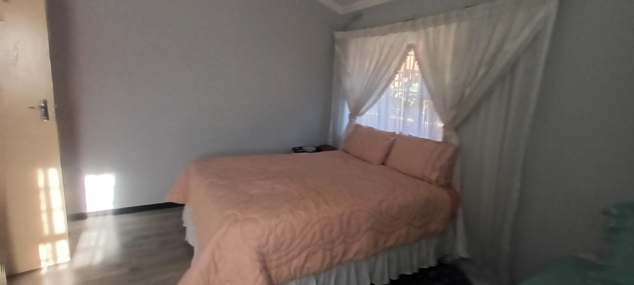 3 Bedroom Property for Sale in Montclair KwaZulu-Natal