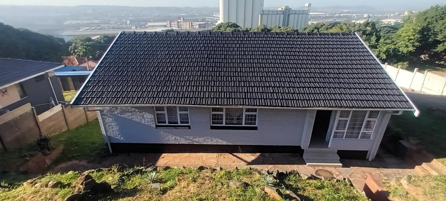 3 Bedroom Property for Sale in Montclair KwaZulu-Natal