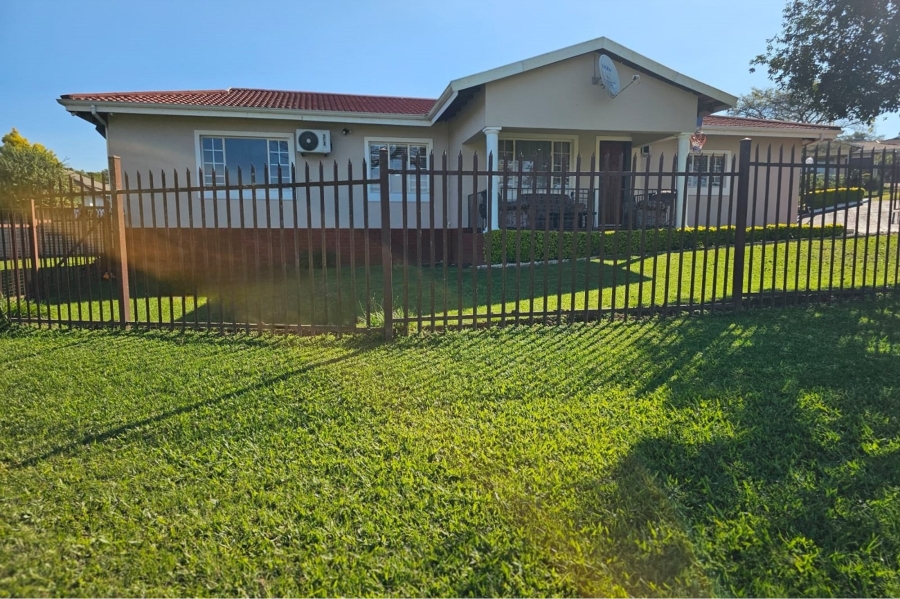 3 Bedroom Property for Sale in Lincoln Meade KwaZulu-Natal