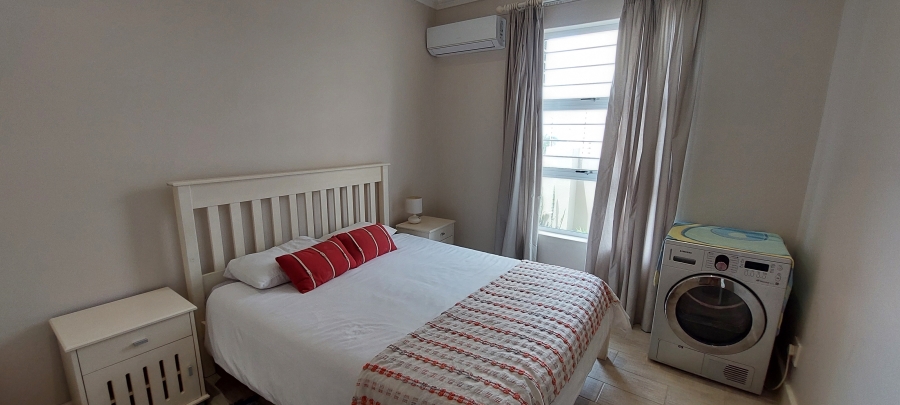 To Let 3 Bedroom Property for Rent in St Michaels On Sea KwaZulu-Natal