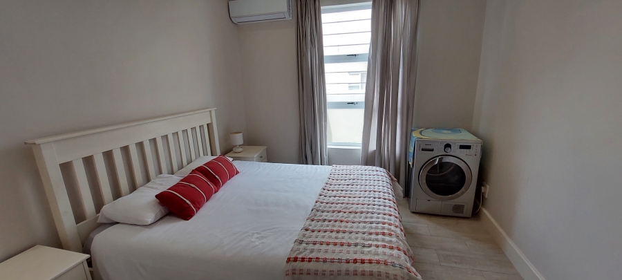 To Let 3 Bedroom Property for Rent in St Michaels On Sea KwaZulu-Natal