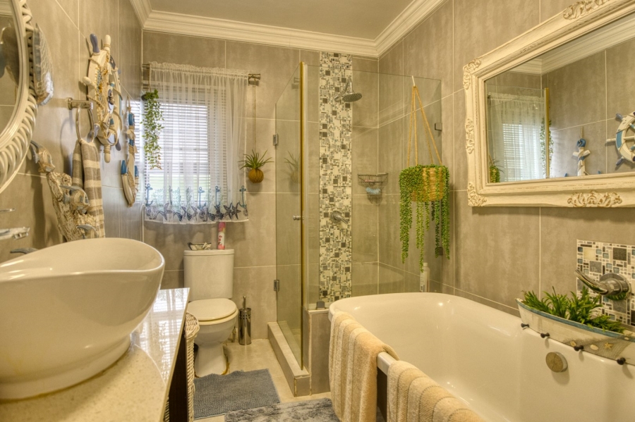 4 Bedroom Property for Sale in Ballito Central KwaZulu-Natal