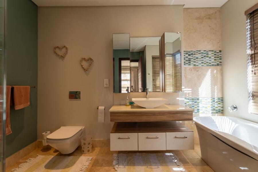 5 Bedroom Property for Sale in Simbithi Eco Estate KwaZulu-Natal