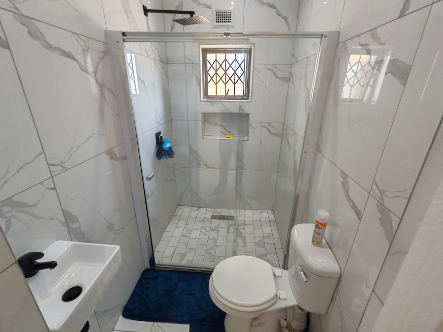 To Let 3 Bedroom Property for Rent in Port Shepstone KwaZulu-Natal
