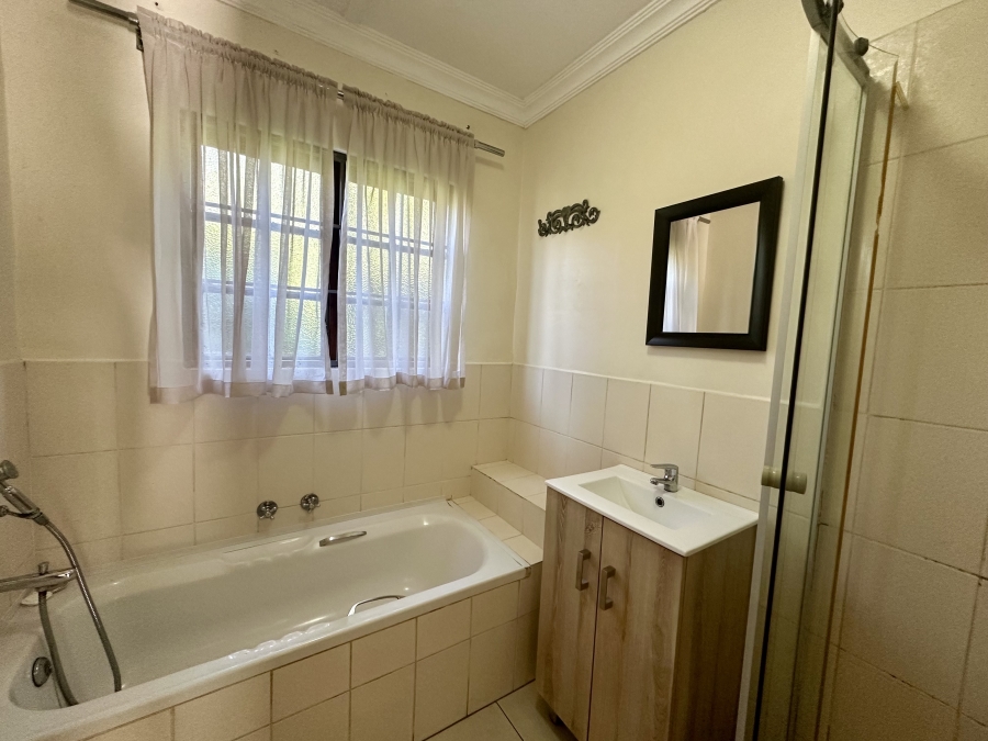 To Let 3 Bedroom Property for Rent in Meer En See KwaZulu-Natal