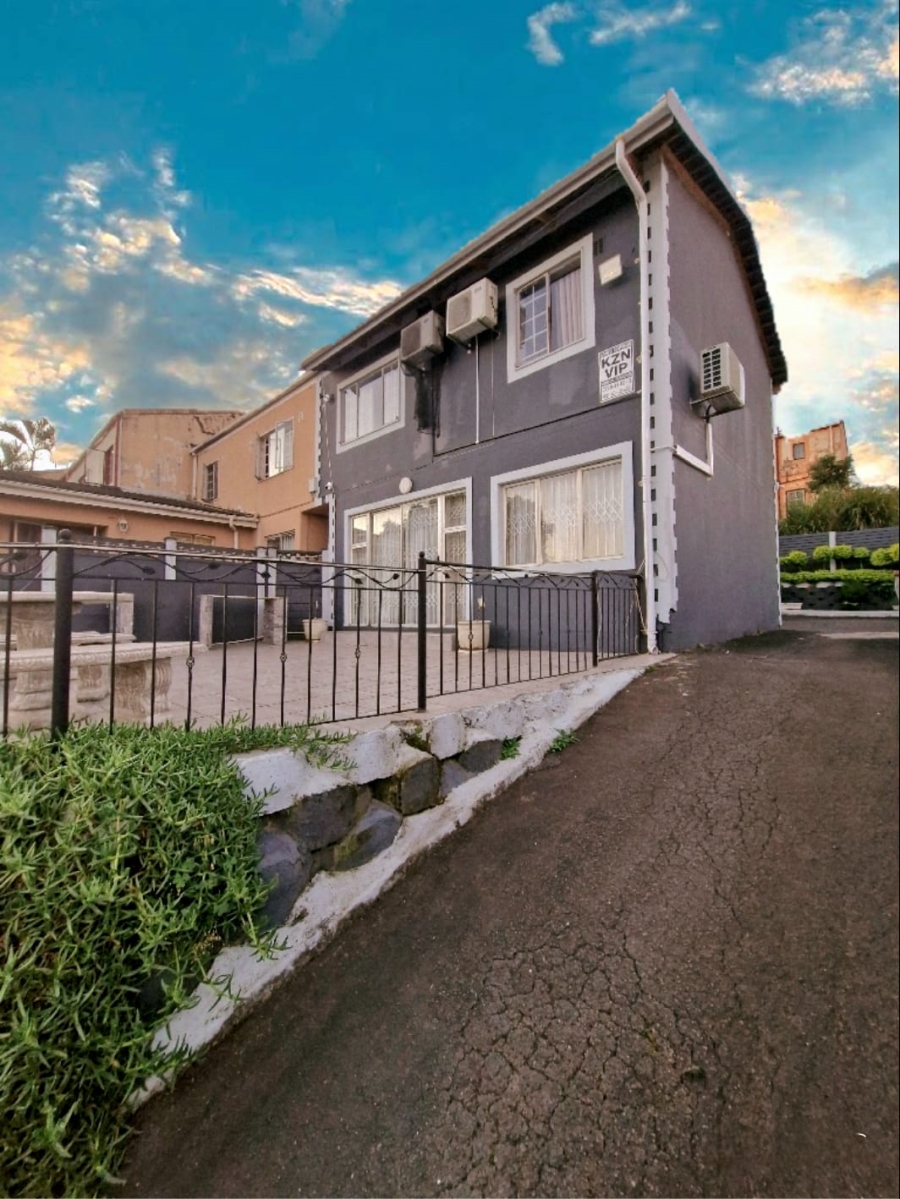 3 Bedroom Property for Sale in Whetstone KwaZulu-Natal