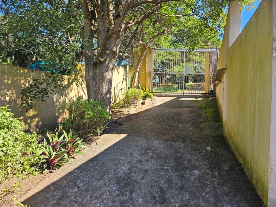 6 Bedroom Property for Sale in Tugela Mouth KwaZulu-Natal