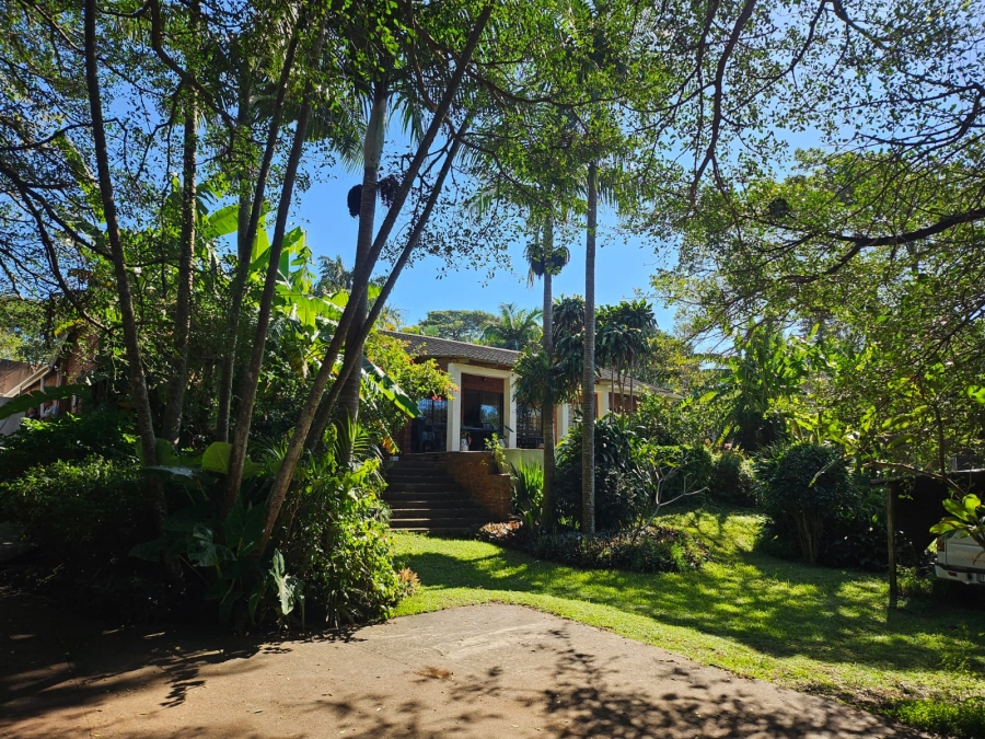 6 Bedroom Property for Sale in Tugela Mouth KwaZulu-Natal