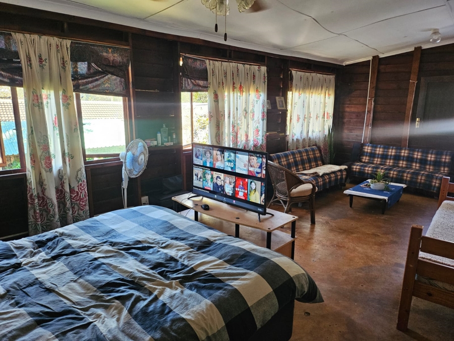 6 Bedroom Property for Sale in Tugela Mouth KwaZulu-Natal